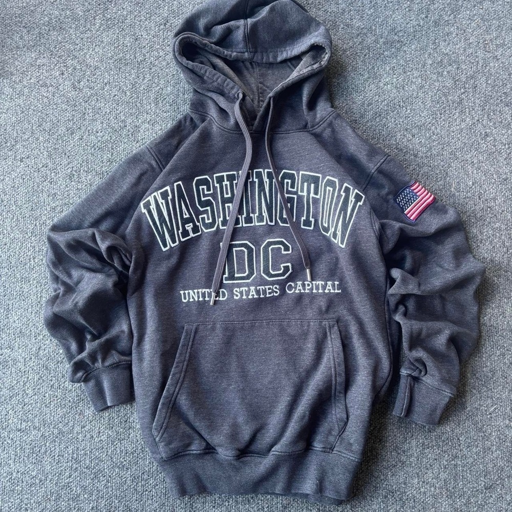 Washington DC Embroidered Hoodie Size Medium USA Tourist Graphic Pullover - Picture 1 of 5